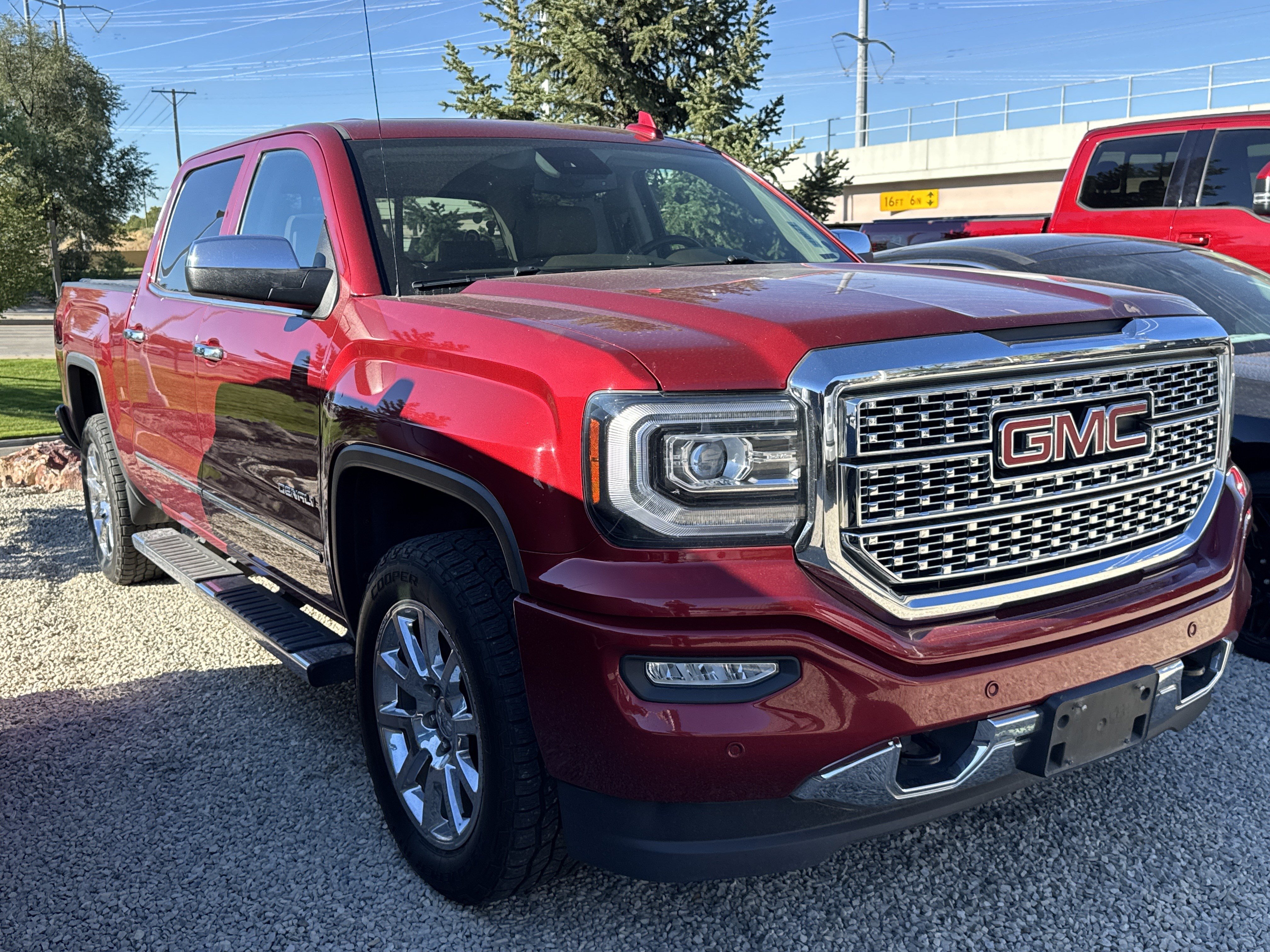 gmc sierra 1500 denali 2018 3GTU2PEJ9JG323952 image gmc sierra 1500 denali 2018 3GTU2PEJ9JG323952 image
